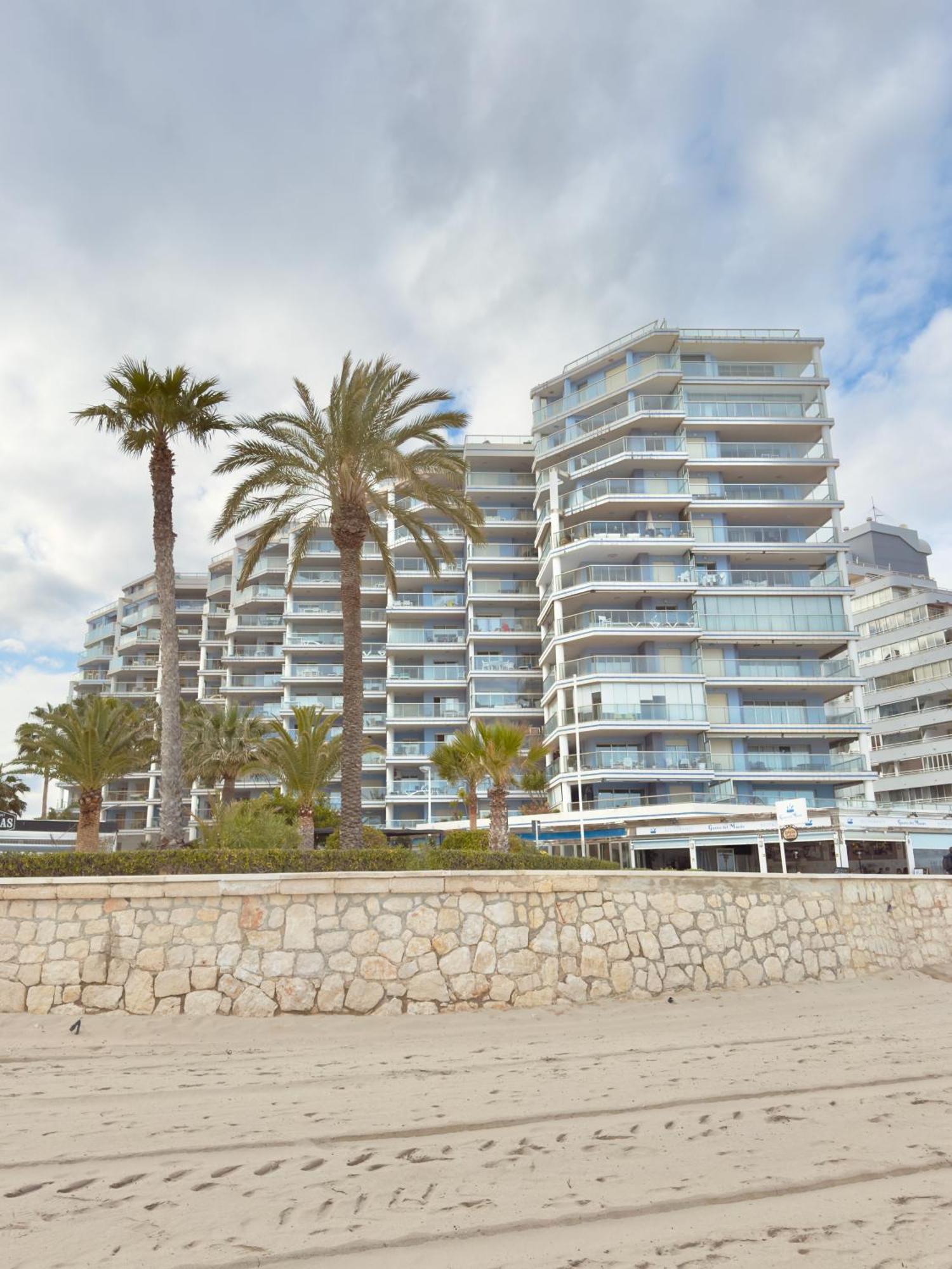 Casa Levante - Modern Beachfront With Sea View Apartament *